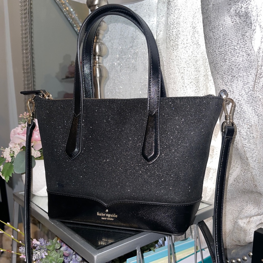 Kate Spade Lola Glitter🖤🖤🖤
Small Crossbody